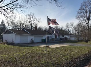 7592 E Emery Rd, New Carlisle, IN 46552