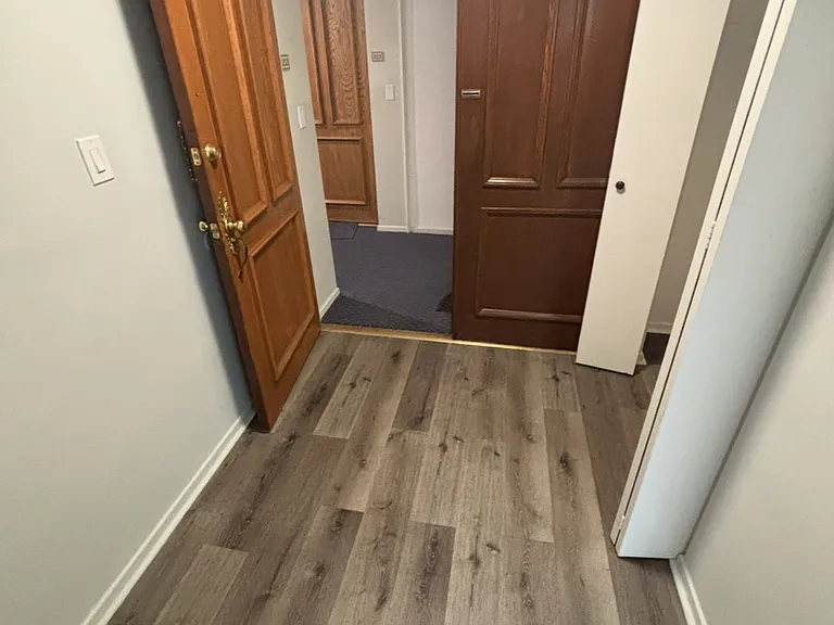 Poinsettia Apartments — Photo 2