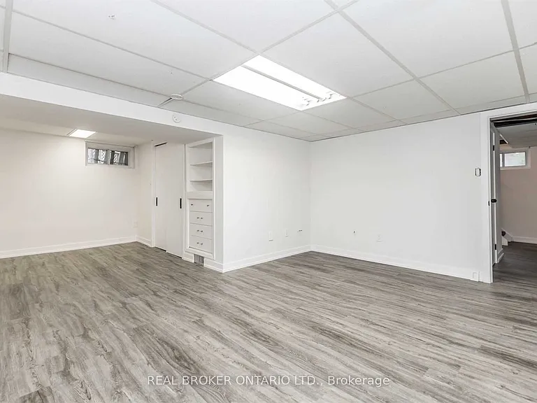156 Clapperton St — Photo 17