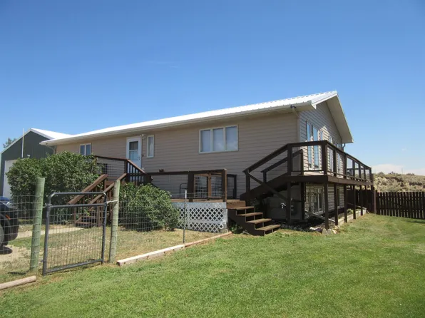 28 Mustang Ln, Cody, WY 82414