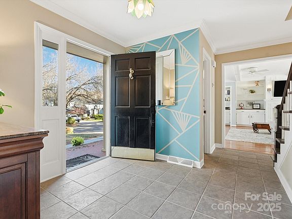 4th image of 9218 Deerpark Ln