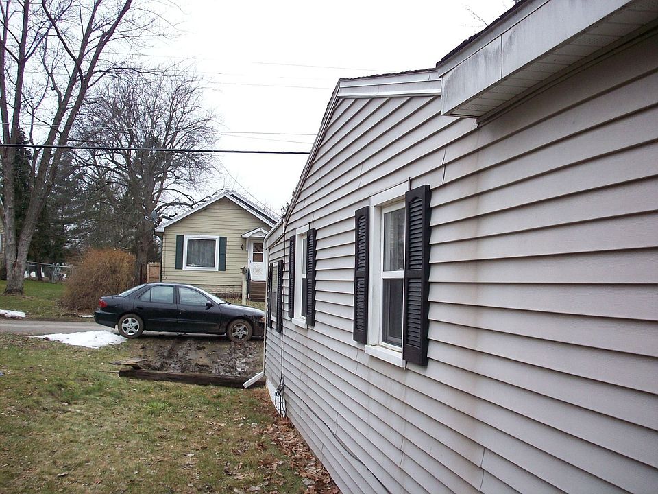 side of the house after getting new shutters