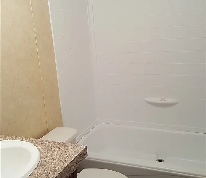 810 McDonald St — Photo 16