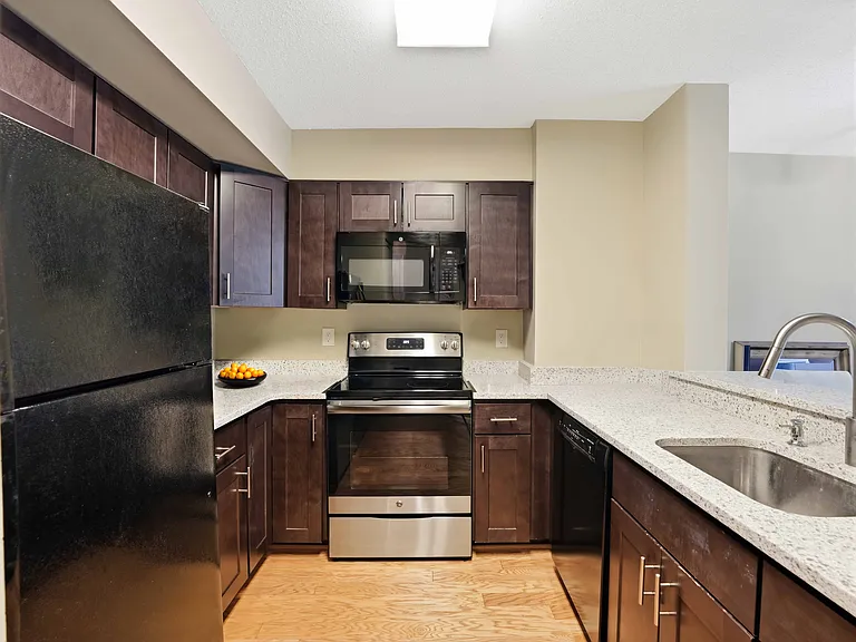 2100 Langston Blvd #207 — Photo 5