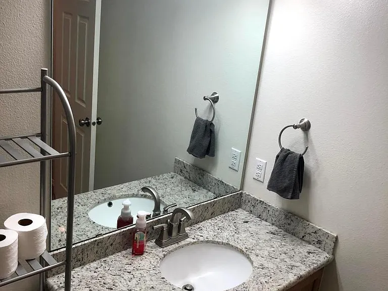 16714 Cobblestone Dr #103 — Photo 13
