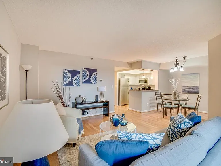 2400 Clarendon Blvd #1001 — Photo 16