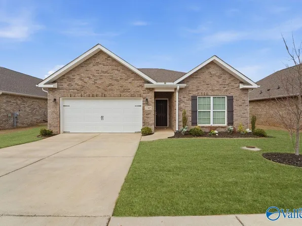 27405 McKenna Dr, Athens, AL 35613