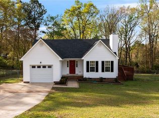 205 Rye Ln, Raeford, NC 28376