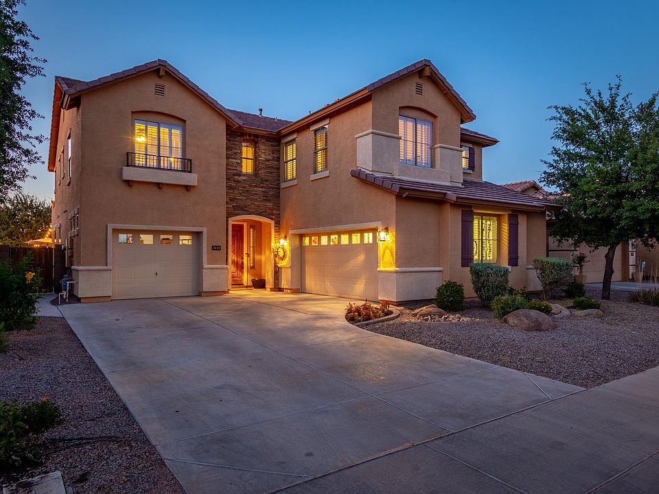 3630 East Kingbird Place