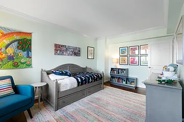 Sold by Hauseit LLC