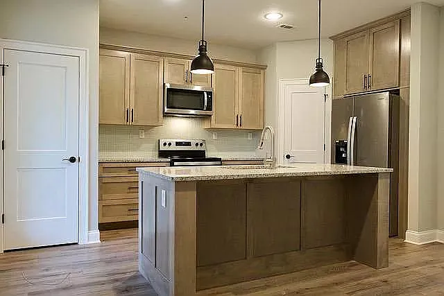 208 Crockett Ave — Photo 12
