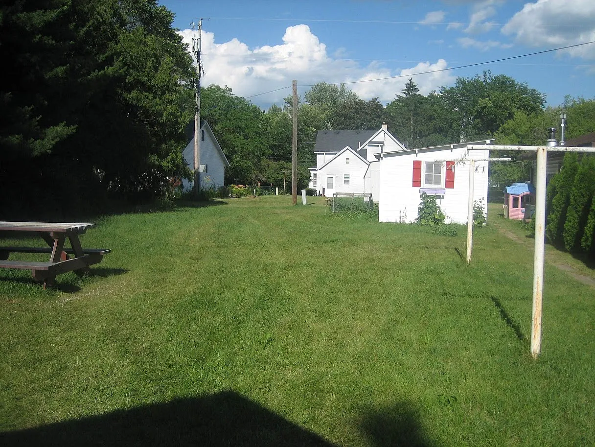 2 bed, 640 sqft, $1,200 — Photo 4