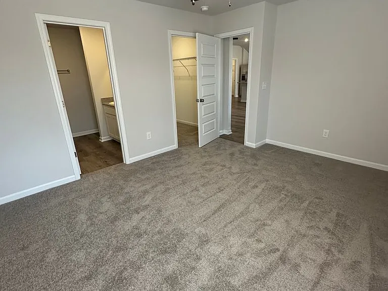 1060 Brookhaven Ln — Photo 13
