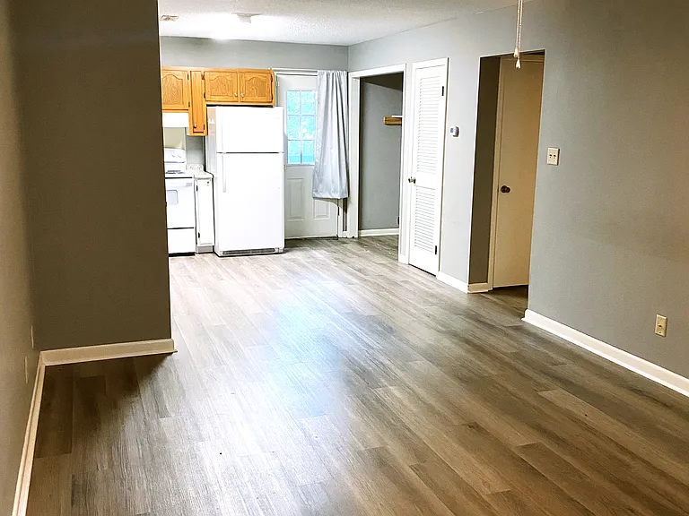 1809 Windover Pl SW #D — Photo 2