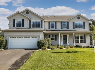 1908 Fox Trail Dr NE, Cedar Rapids, IA 52402