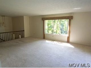1st image of 109 N Hills Dr