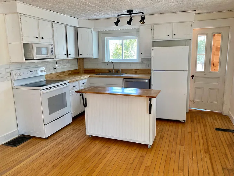 106 Winthrop Center Rd #2 — Photo 12