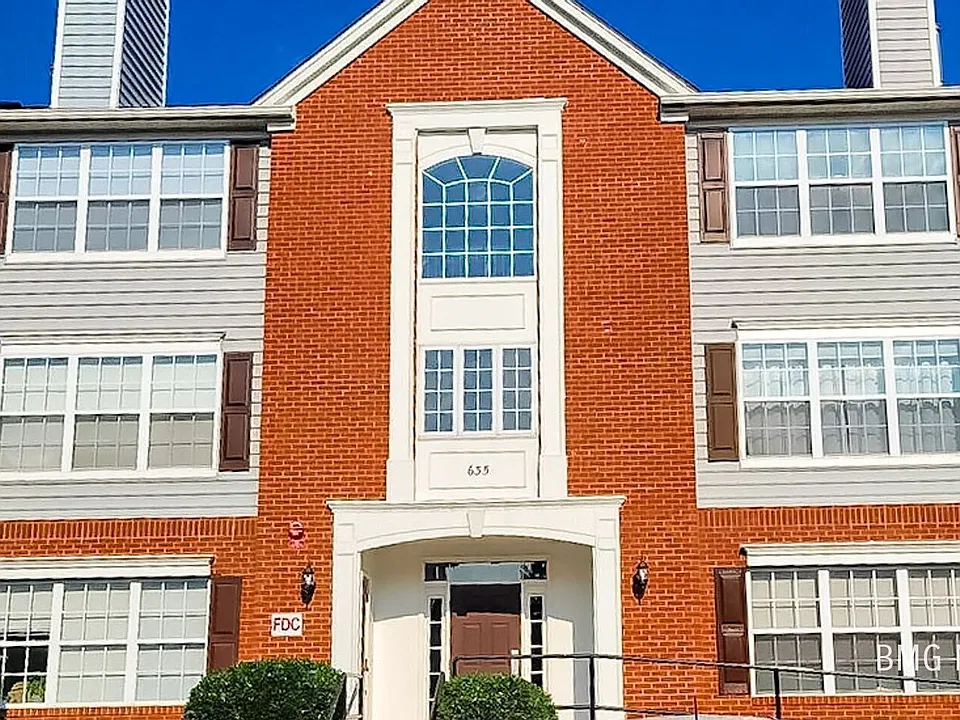 635 Constellation Sq SE #L