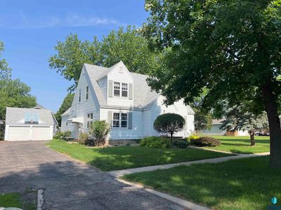 715 N McKenzie St, Luverne, MN, 56156