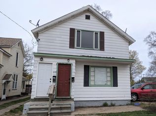 1225 Sanford St, Muskegon, MI 49441