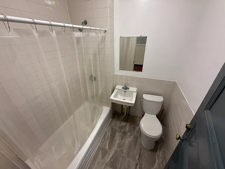 Lafayette Hotel — Photo 10