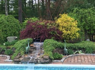 19 Crosswoods Path, Walpole, MA 02081