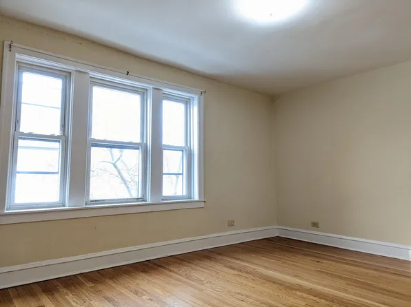 3637 W Cullom Ave #3, Chicago, IL 60618