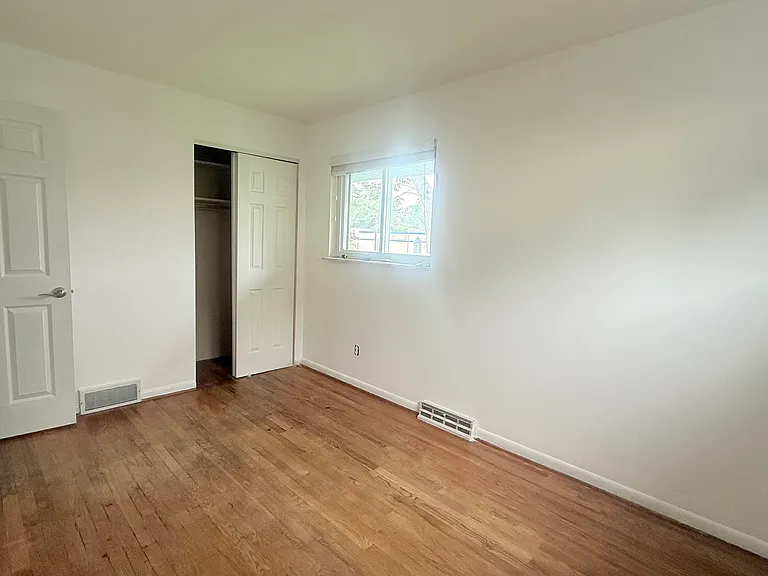 10865 Lemarie Dr — Photo 11