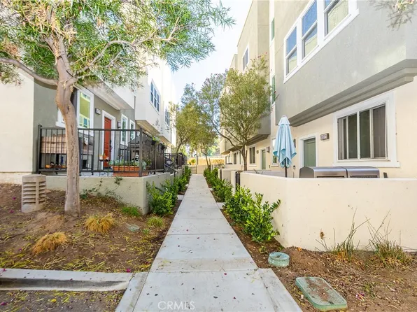 13219 Shaw Ln, Sylmar, CA 91342