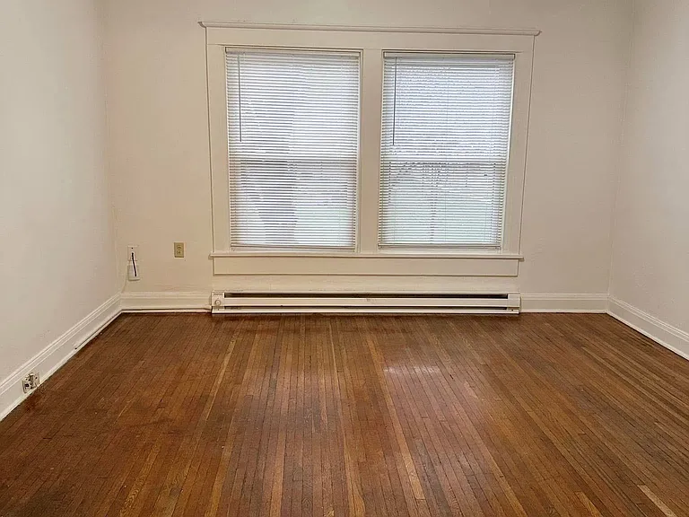 803 W Edwards St #C — Photo 3