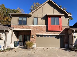 1361 Slate Ct, Cleveland Heights, OH 44118