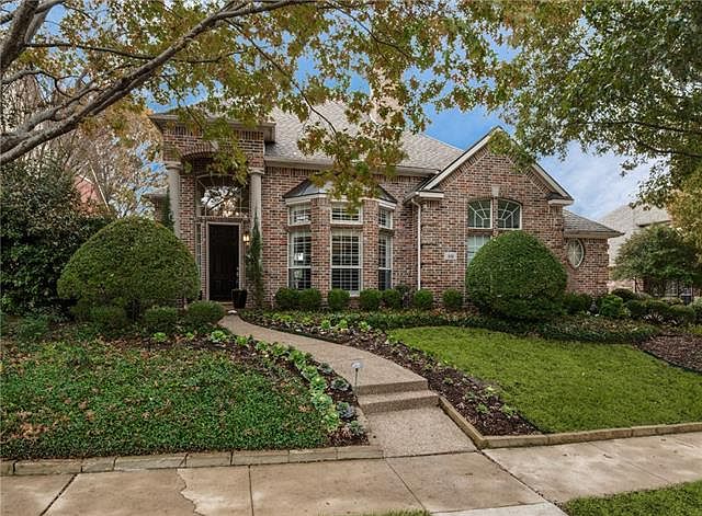 1st image of 808 Hills Creek Dr