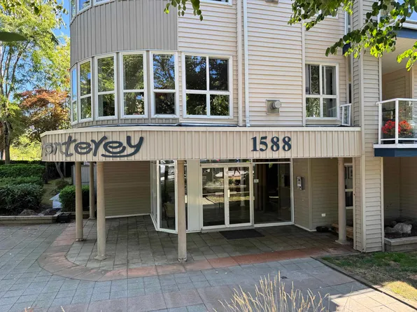 1588 Best St #104, White Rock, BC V4B 4G1