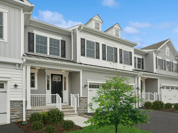 16 Hillandale Dr #38, Far Hills, NJ 07931