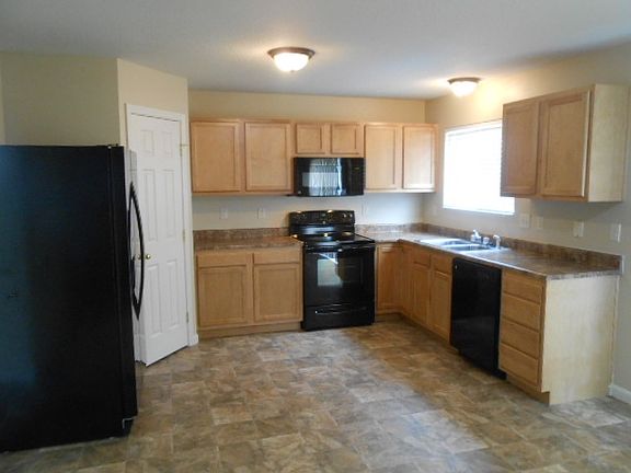 4th image of 103 Leasure Dr