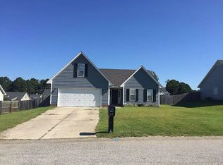 156 Walden Green Dr, Raeford, NC 28376