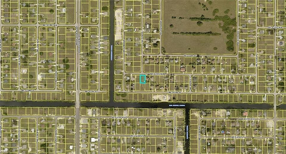 1st image of 914 NE 12th Ter