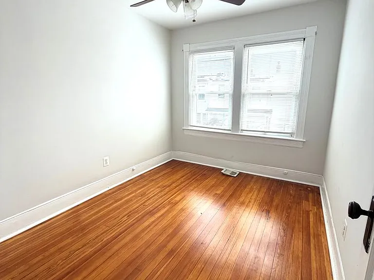 1165 Abbey Pl NE — Photo 12