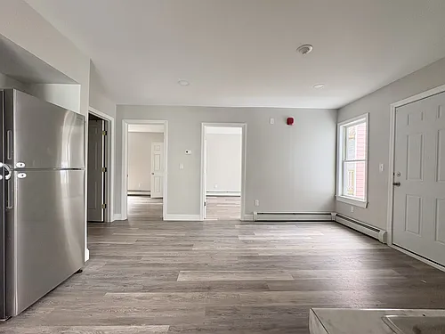 48 Knox St Photo 1