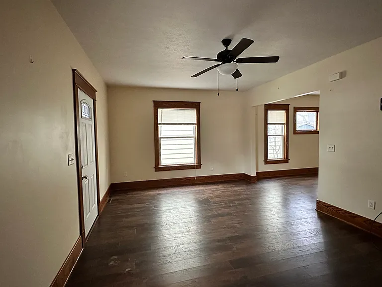 2619 Raspberry St — Photo 15