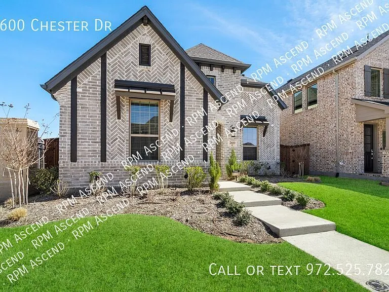 2600 Chester Dr — Photo 3