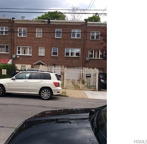 1st image of 945 E 224th St