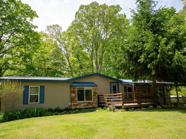 4658 W Fern Gln, Fremont, MI 49412