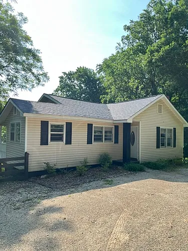 3675 White Sulphur Rd Photo 1