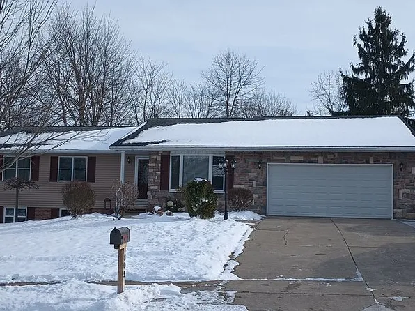 1809 Rippling Brook Dr, Lexington, OH 44904