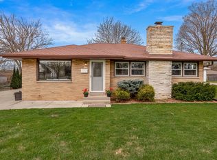 3845 S 92nd St, Milwaukee, WI 53228