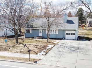 3406 Highcrest Rd, Saint Anthony, MN 55418