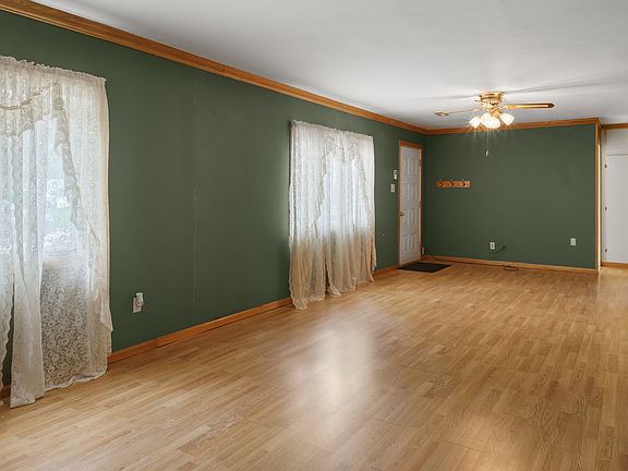 4th image of 2712 W 67th St