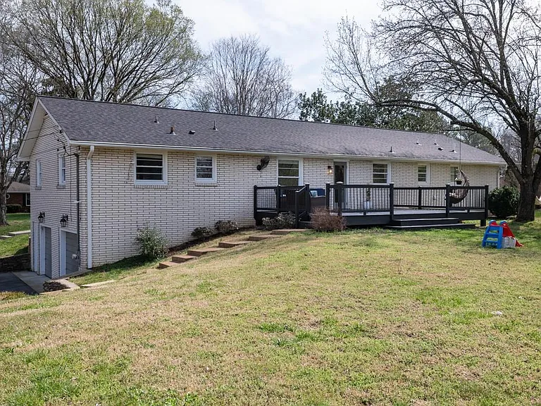 5405 Wakefield Dr — Photo 35