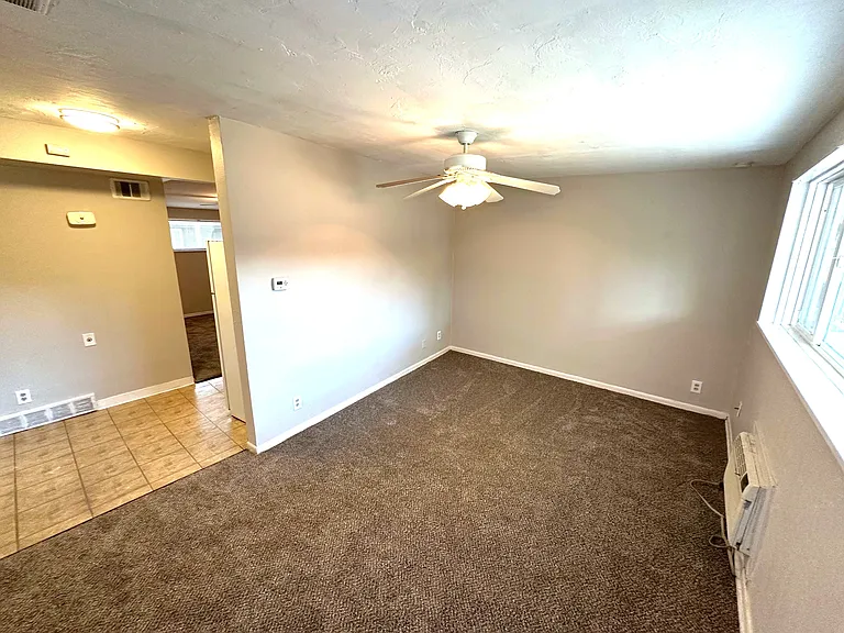 102 W Ida Ave #8 — Photo 1